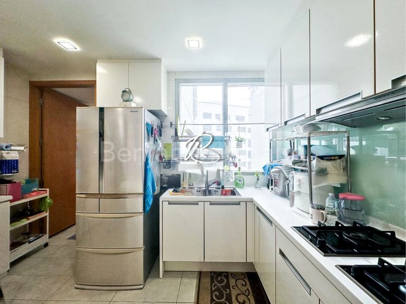3 Bed Apartment (Condo) for Sale in  Amber Residences - Image 7